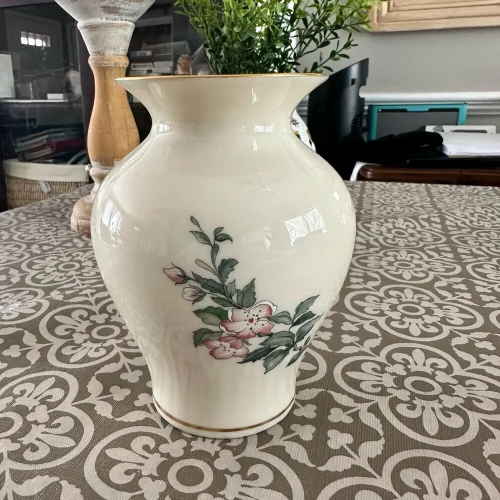 Lenox Serenade Vase Red Finch‎ Bird & Floral Design vintage USA 6” approx